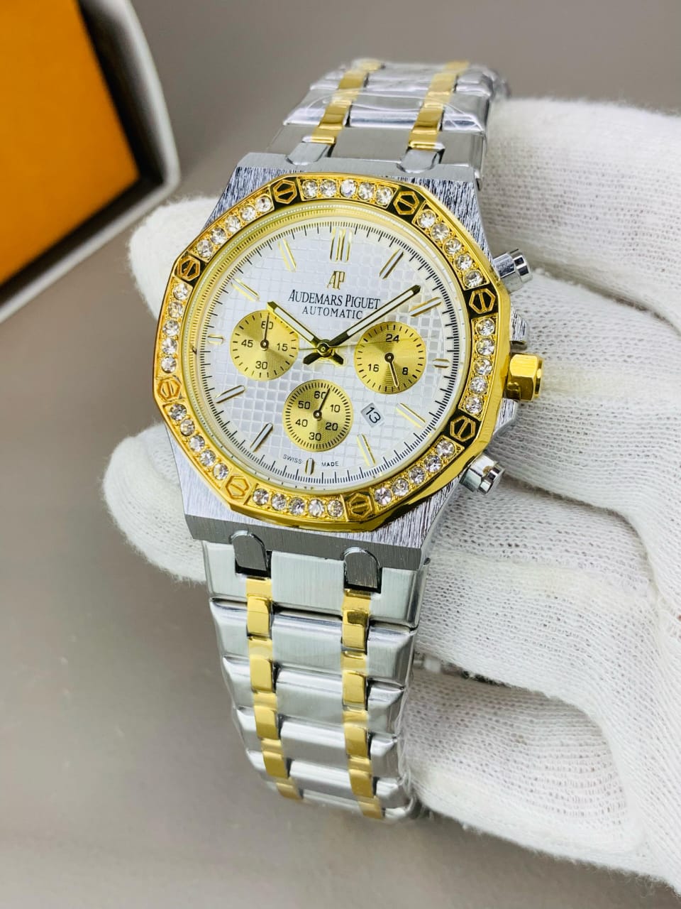 AP Branded Watch for Men's - Golden Silver