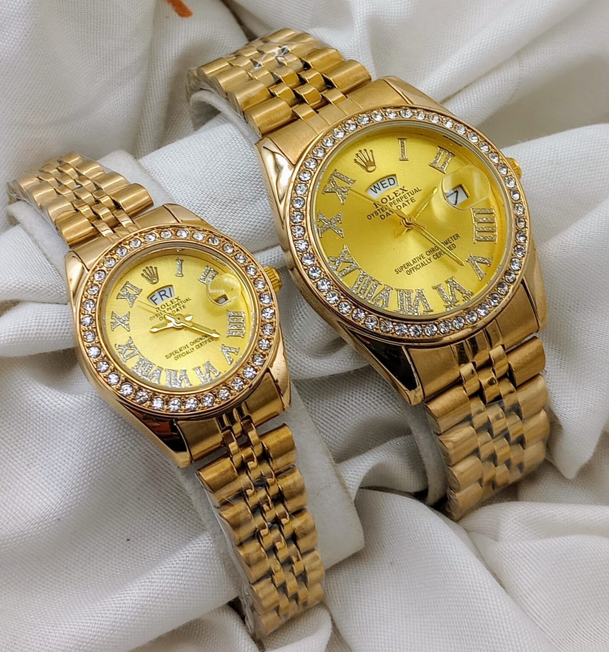 Couple Watches Best Gift for Couples - Golden Dial