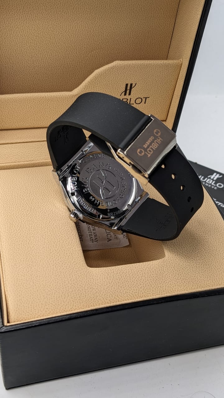 Latest Edition! Diamond Dial Men's Watch