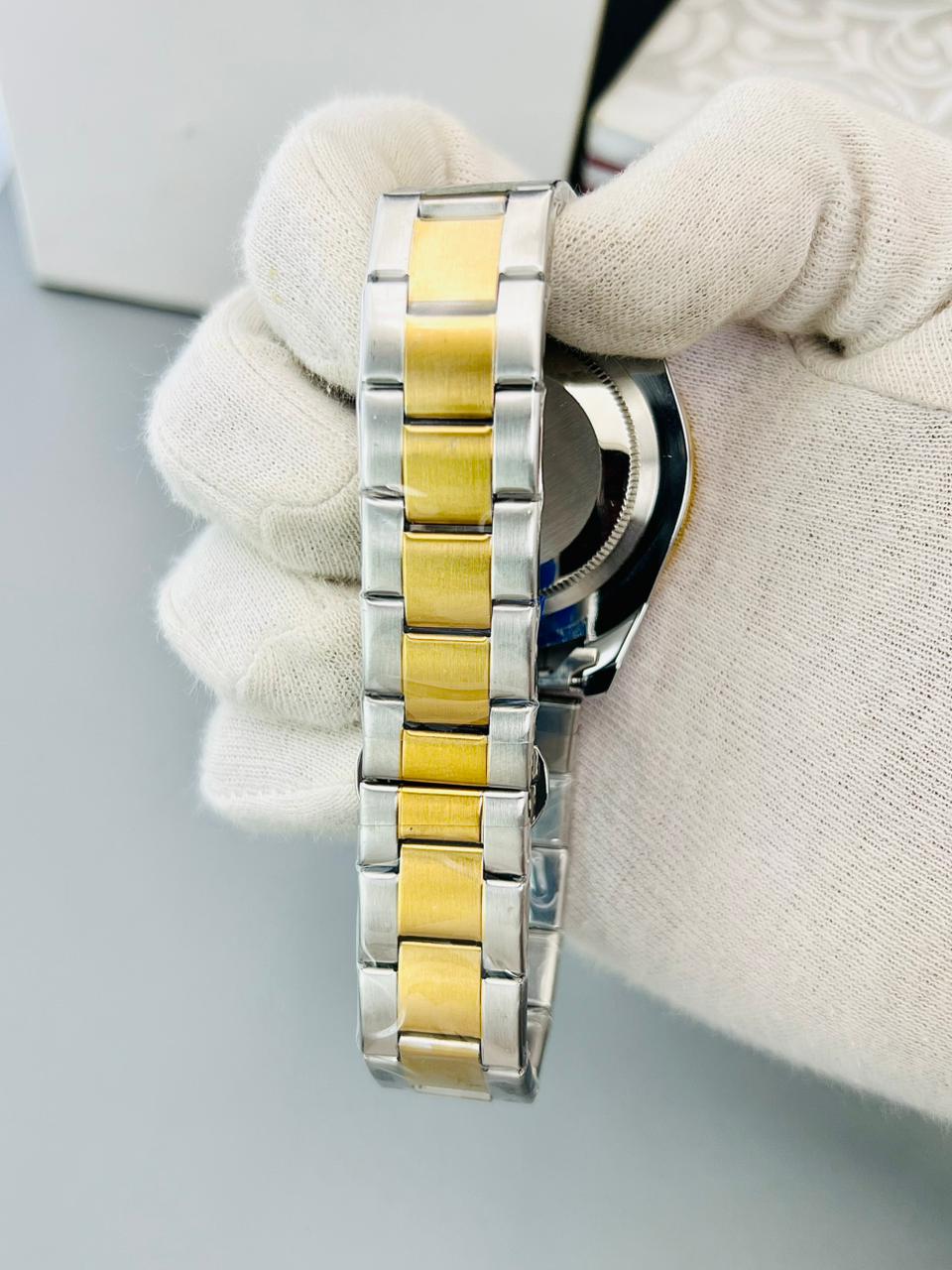 Oyster Perpetual Men's Branded Watch